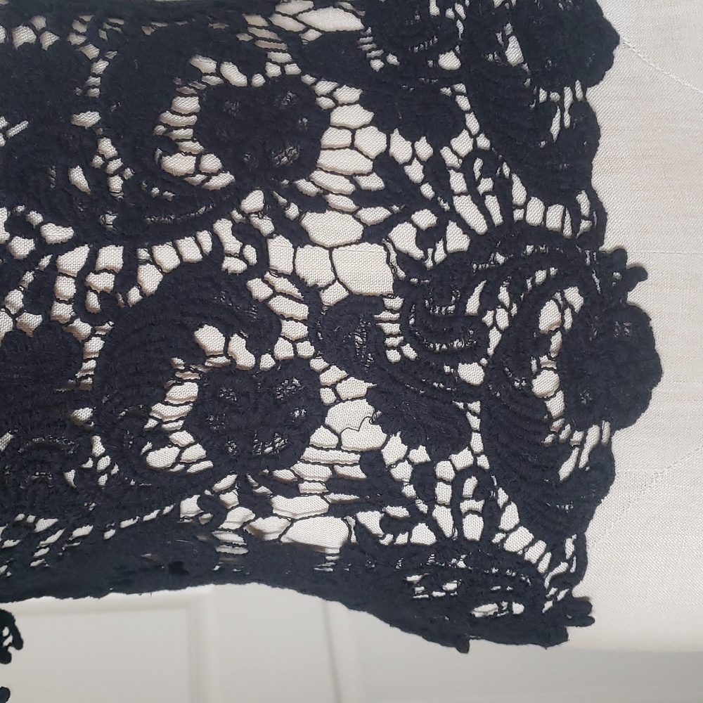 Vintage 90s Black Floral Guipure Lace Blouse Scalloped Hem Grunge Cottagecore S - Picture 8 of 10